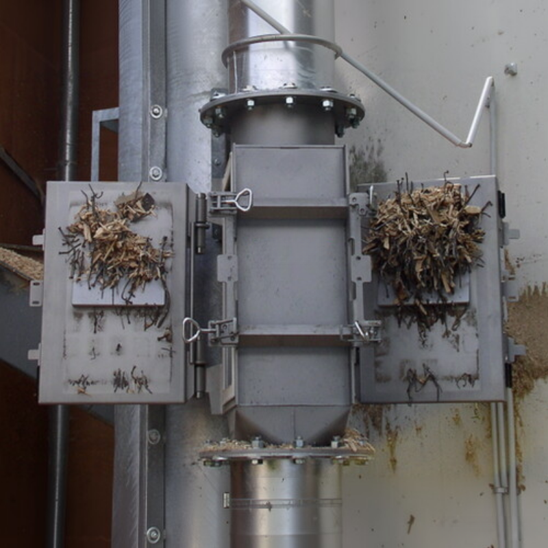 磁板式管道除铁器：安装、清理与自动化选择