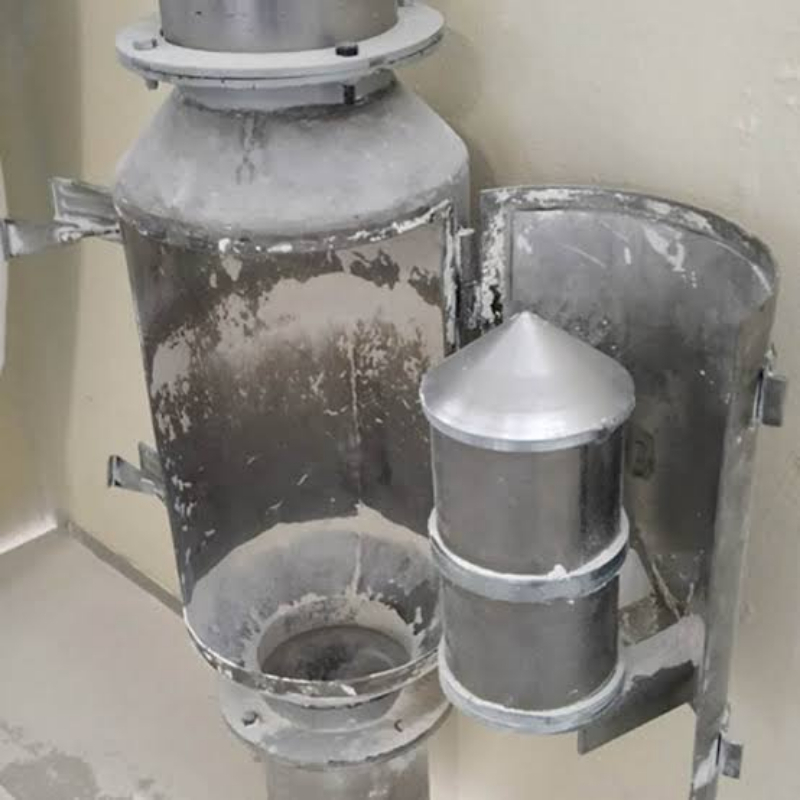 永磁筒用于自由落体物料时，怎样布置导流与清理？